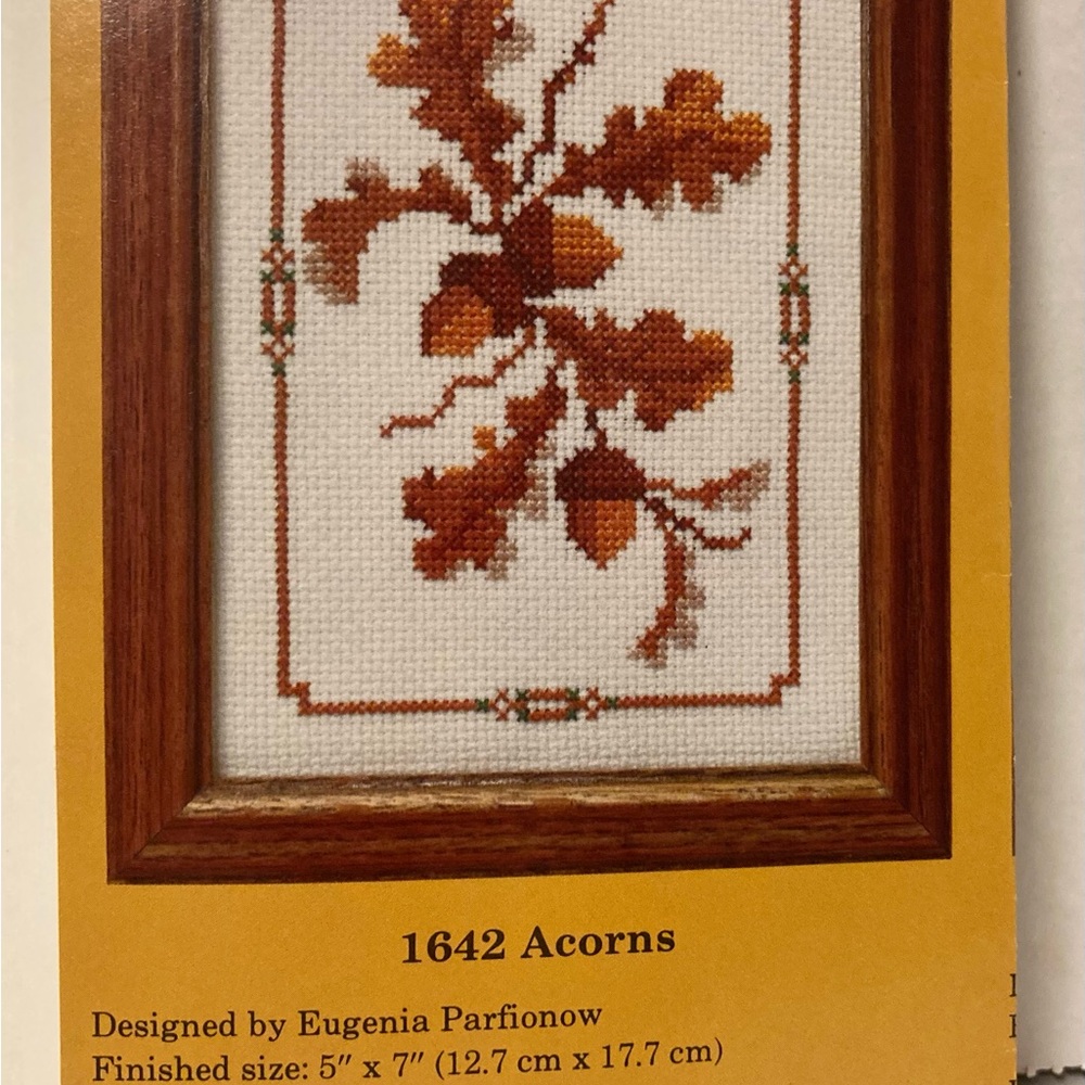 Vintage Creative Circle 1642 Acorns Counted Cross Stitch Kit Country Kitchen